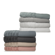 טען תמונה לצפייה בגלריה, מגבת גוף - דגם WAFFLE - מגוון צבעים וגדלים-מגבת גוף-Via Home-אפור בהיר-140×90-סופר הום