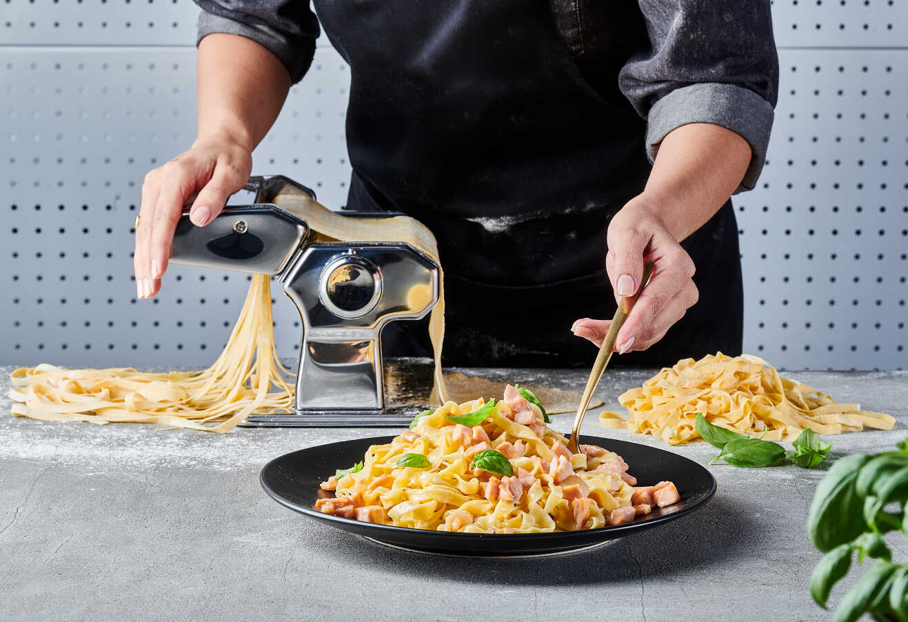 מכונת פסטה ביתית בצבע לבן 15 ס"מ-מכונת פסטה-Food Appeal-סופר הום