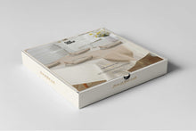 טען תמונה לצפייה בגלריה, מארז מפת שולחן 260 ס"מ + ראנר 120X45 ס"מ + 6 מפיות 40X40 ס"מ-מארז מפה ומפיות-Food Appeal-סופר הום