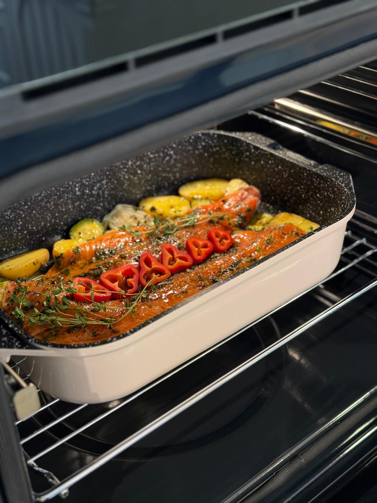 רוסטר עם מכסה ארומטי 34.5 X24.5X8 ס"מ 6 ליטר BLACK MARBLE - 2 צבעים-רוסטר-Food Appeal-קרם-סופר הום