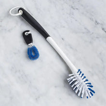 טען תמונה לצפייה בגלריה, מברשת לניקוי בקבוקים-מברשת ניקיון-OXO-סופר הום