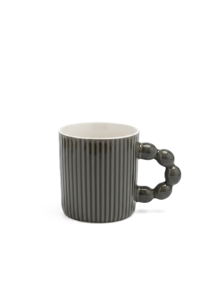 מאג קרמיקה פסים עם ידית מעוצבת-ספלים חרסינה-גרופי מתנות-שחור-אפור-סופר הום