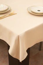 טען תמונה לצפייה בגלריה, מפת שולחן פאולינה - במגוון צבעים-מפת שולחן-ASHRAM-עגולה 180 ס"מ-לבן-סופר הום