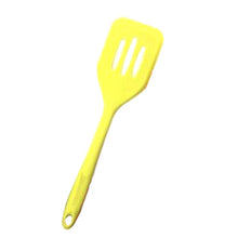 Load image into Gallery viewer, כף טיגון סיליקון-ששת סיליקון / פלסטיק-ROSE&STEIN-ירוק-סופר הום