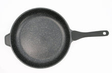 טען תמונה לצפייה בגלריה, Mineral stone מחבת יציקת אלומניום בציפוי שיש במגוון גדלים מסדרת-מחבתות אלומיניום-Soltam סולתם-מחבת קוטר 32 ס״מ-סופר הום