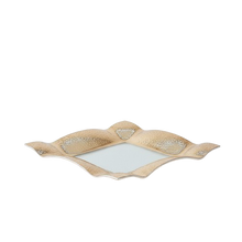 Load image into Gallery viewer, מגש מרובע זכוכית זהב - 2 גדלים-הגשה זכוכית-CASA BELLA-30*30 ס"מ-סופר הום
