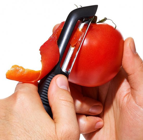 קולפן משונן מבית OXO-קולפן ירקות-OXO-סופר הום